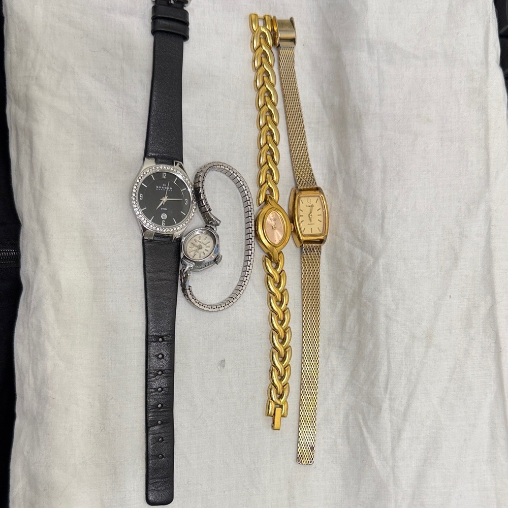 Skagen 630sslbb and vintage Watch Set of 4